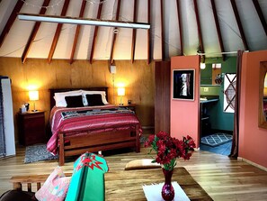 1 habitación, escritorio, wifi gratis y ropa de cama 