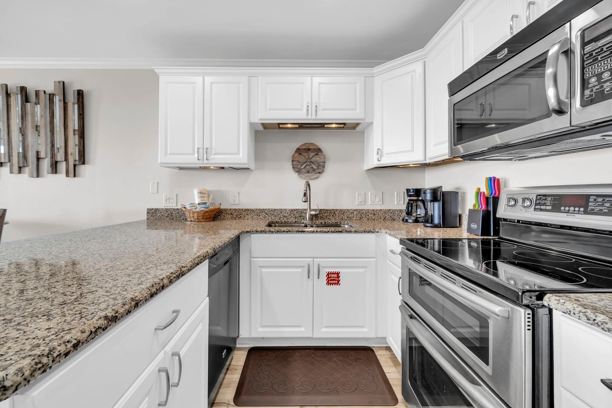 Condo, 1 King Bed with Sofa bed (Gulf Place Caribbean 406) | Private kitchen