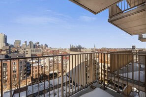 Suite Premium, 2 habitaciones, 2 baños | Vistas del balcón