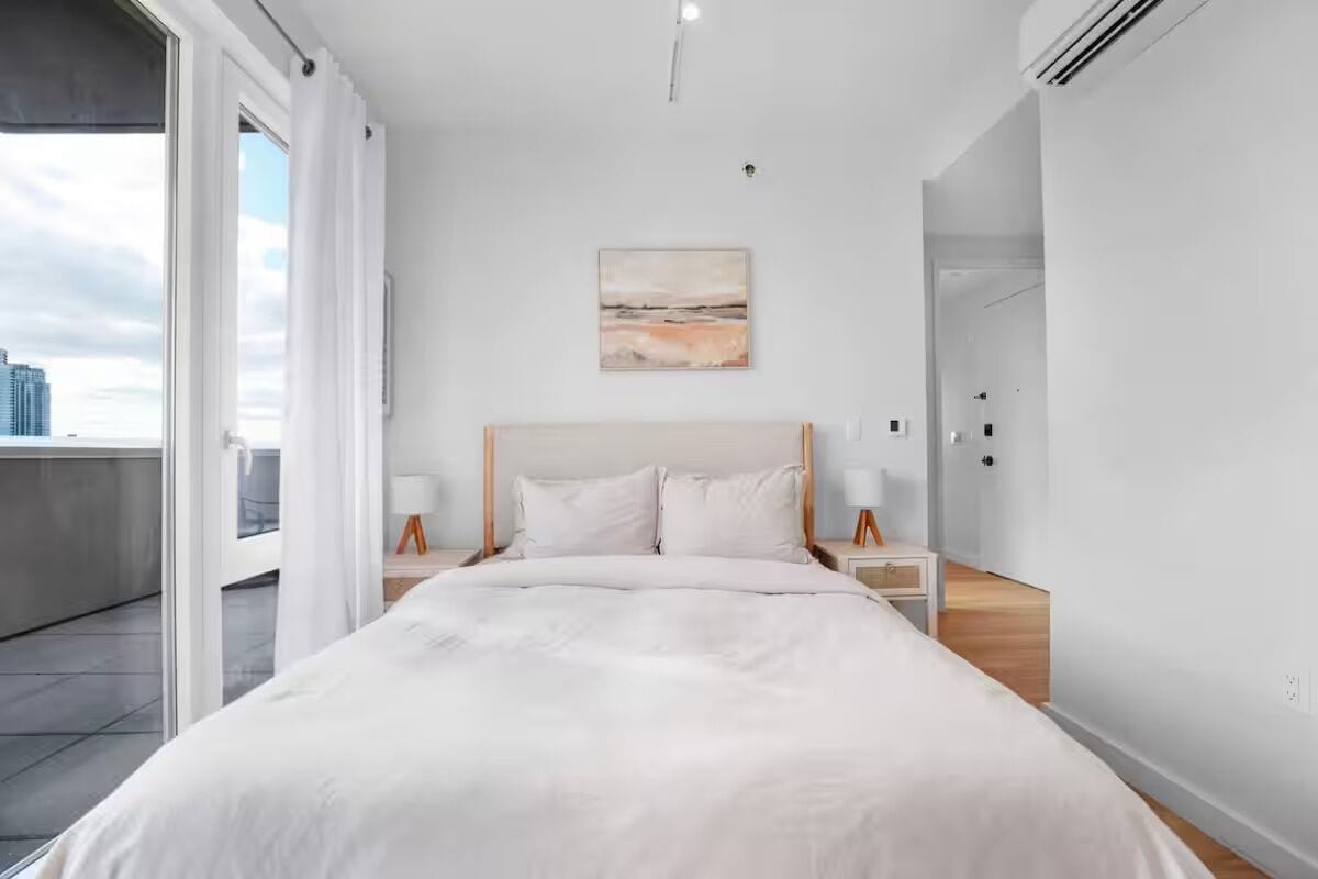 Superior Suite, 3 Bedrooms, Balcony | Blackout drapes, iron/ironing board, free WiFi, bed sheets