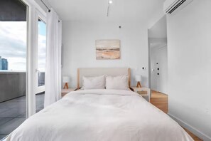 Phòng Suite Superior, 3 phòng ngủ, ban công | Màn/rèm cản sáng, bàn ủi/dụng cụ ủi quần áo 