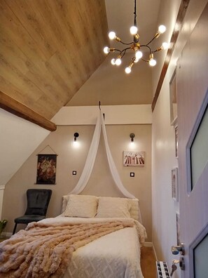 3 slaapkamers, een strijkplank/strijkijzer, wifi, beddengoed
