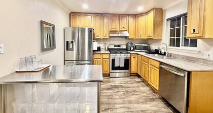 Cozy Luxury 4bed townhomes in Oakland close to SF and Berkeley.
