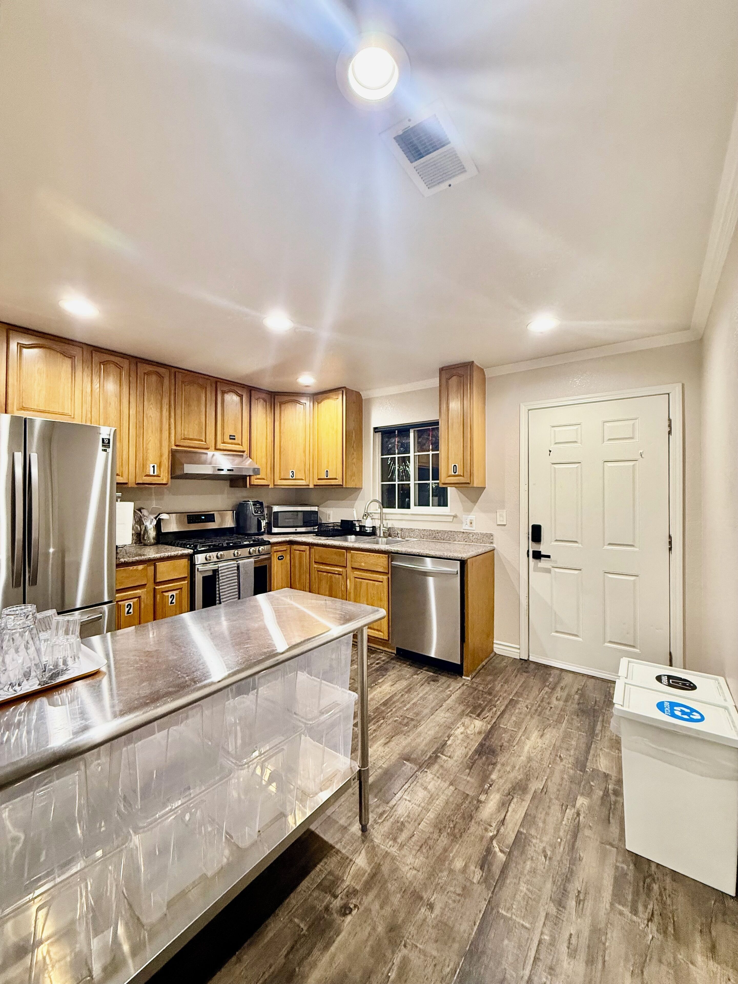 Microwave, stovetop, dishwasher