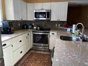 Private kitchen - Ski In/Out condo close to everything with modern kitchen, balcony and views (Ludlow)