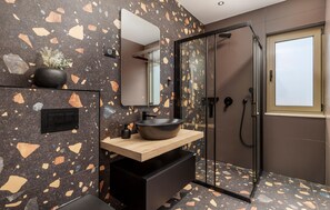 Shower - Beautiful home in Kanfanar (Kanfanar)