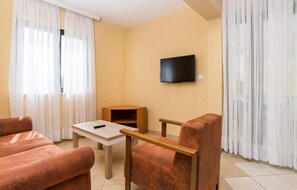 TV - 2 bedroom stunning apartment in Umag (Umag)