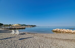 Beach nearby - Nice apartment in Umag with WiFi (Umag)