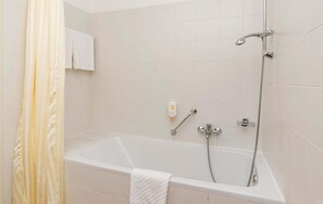 Bathroom - Nice apartment in Umag with swimming pool (Umag)