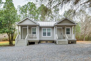 Exterior - Gulfport Cottage w/ Fire Pit: Relax & Recharge! (Gulfport)