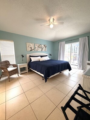 5 bedrooms, iron/ironing board, Internet, bed sheets - Spacious 5-bedroom house with Private Pool (Haines City)