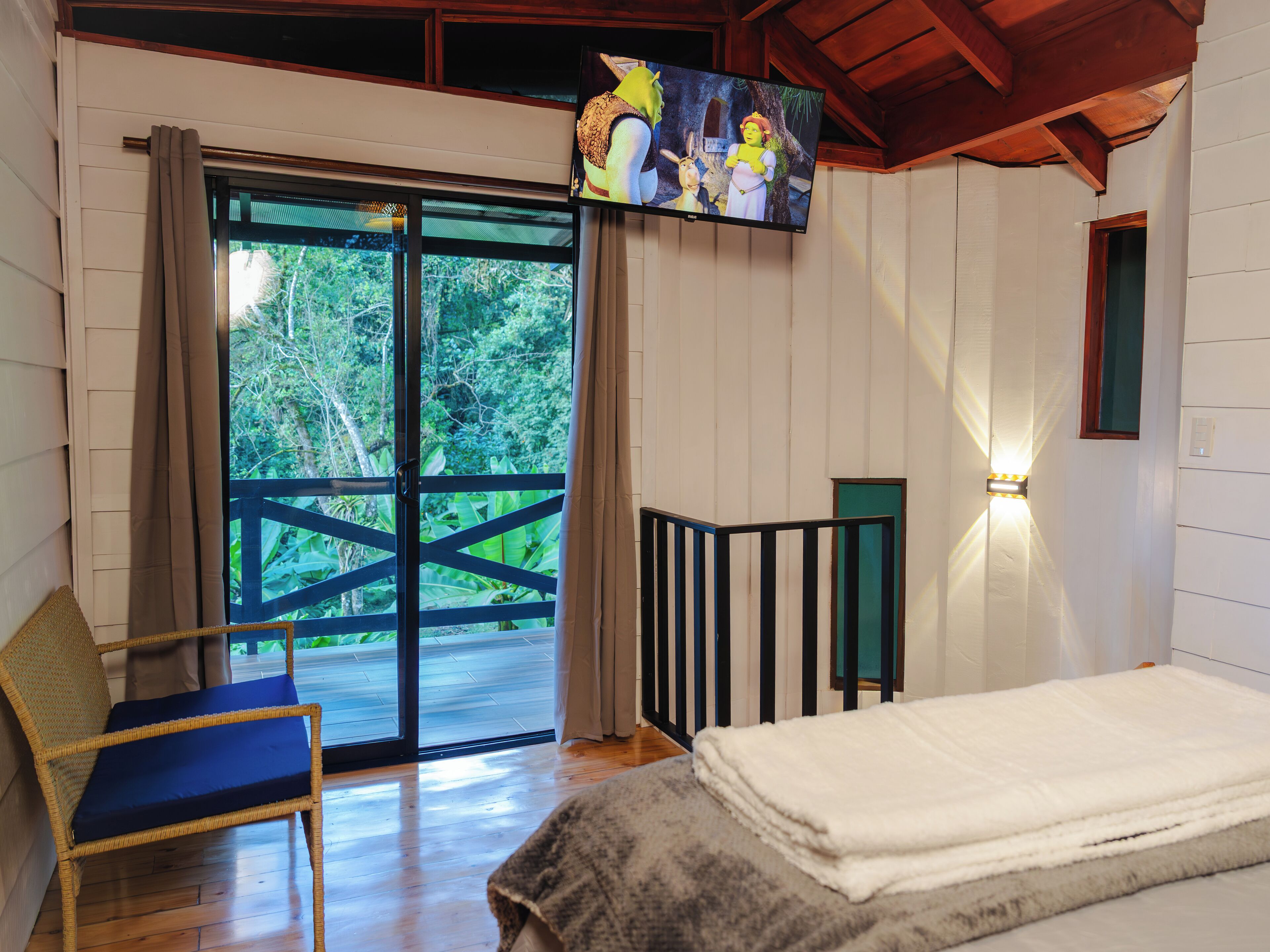 วิลล่า, ระเบียง, วิวสวน | โต๊ะทำงาน, พื้นที่ทำงานแบบใช้แล็ปท็อป, Wi-Fi ฟรี