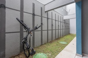 Basic Apartment | Property grounds - Studio w/ Balcony 850 m From the Subway Msz0504 (São Paulo)