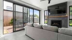 Interior - Coastal Ember - Perfect for your next holiday!! (Inverloch)