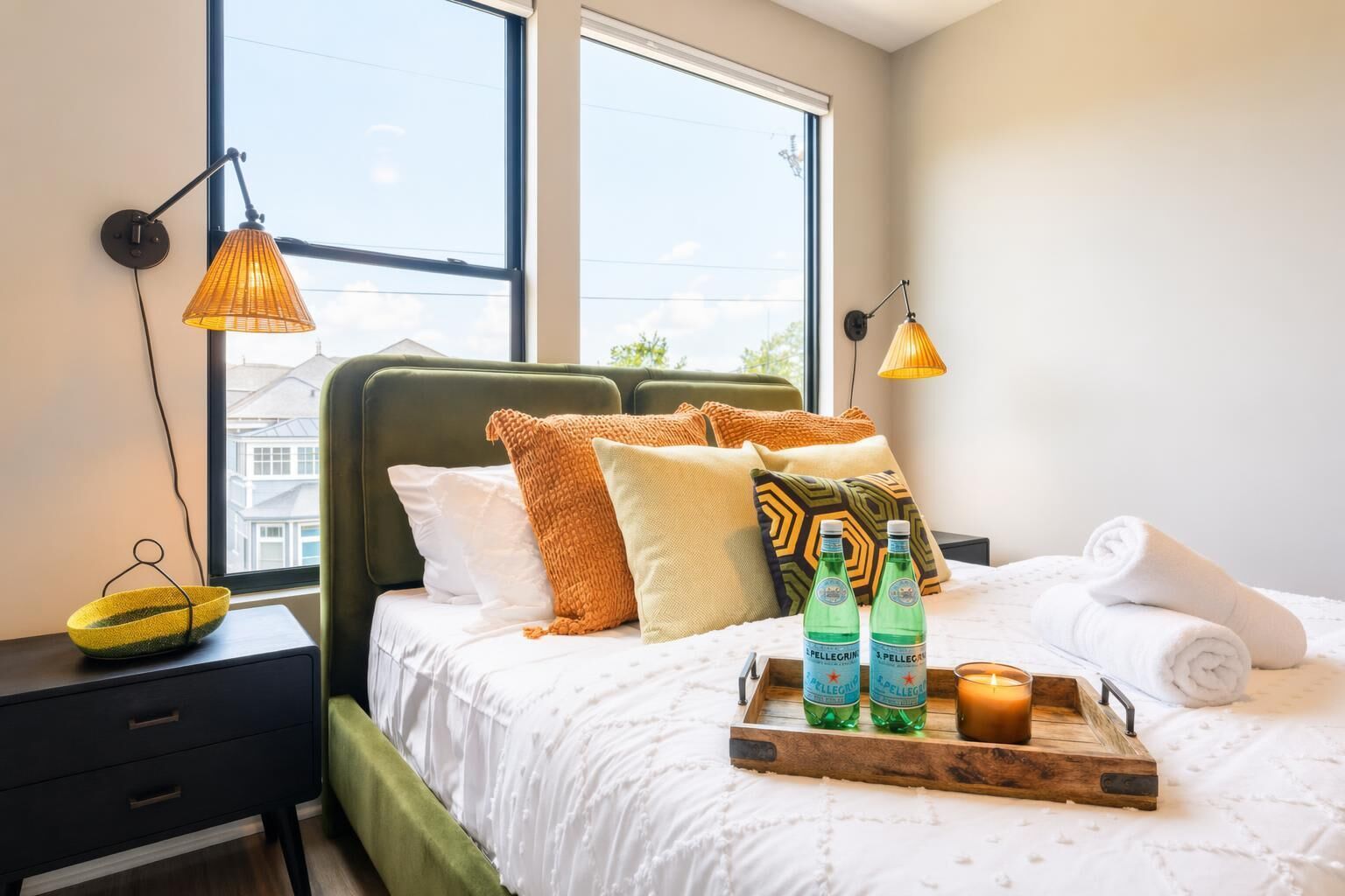 4 bedrooms, desk, iron/ironing board, WiFi