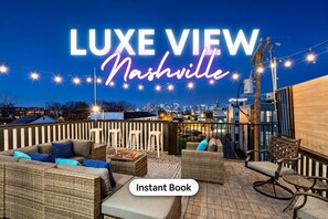 Property grounds - Nashville summer getaway: rooftop deck, game room, 4br sleeps 12 (Nashville)