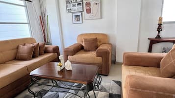 Smart TV, table football