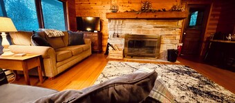 Glidden Cottage -Beach Access!