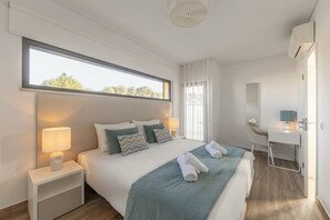 3 makuuhuonetta, silitysrauta/-lauta, internet, vuodevaatteet