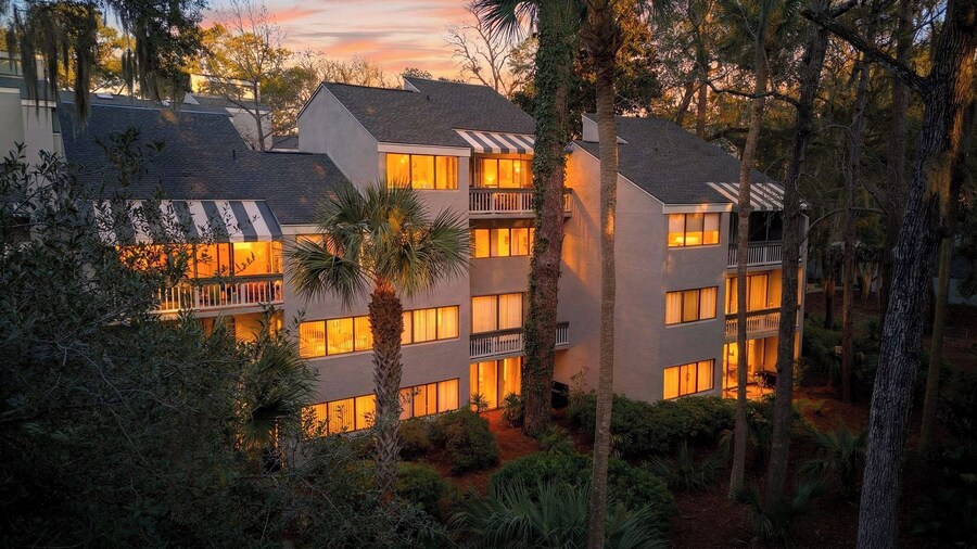Treetops 4904 by Avantstay Hilton Head Condo + Balcony + Shared Pool + Tennis Court + Near Beach and Dining