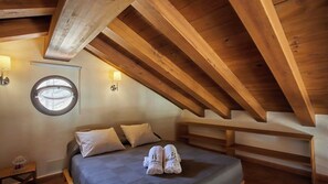 Fer et planche à repasser, lit parapluie, Wi-Fi