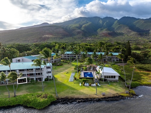Molokai Oceanview Oasis | Wavecrest C211