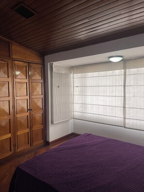 Phòng đôi cơ bản, quang cảnh thành phố | Truy cập Internet không dây miễn phí 