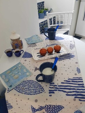 Dining - The Sweet Corner of the Castle (Salerno)