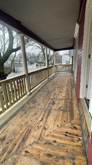 Terrace/patio - Beautiful Park ave area 2BR apt near downtown rochester w/ parking w/d balconies (Rochester)