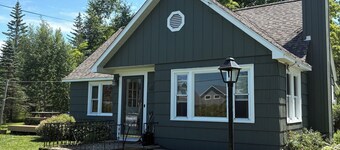 3 bedroom lakeside charmer at Big Platte Lake and near sleeping bear dunes