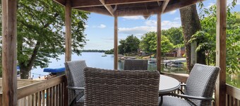 Lauderdale Lakes Lakefront Home, Private Pier, Near Lake Geneva