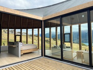 Iron/ironing board, internet, bed sheets - Patagonia 360, come and live a unique experience in the world. (Puerto Murta)