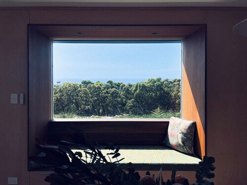 A superbly located House with sublime views over the National Park + ocean