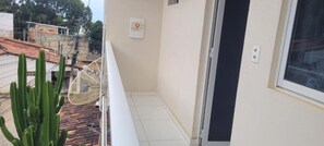 Basic-Apartment, Stadtblick | Unterkunftsgelände