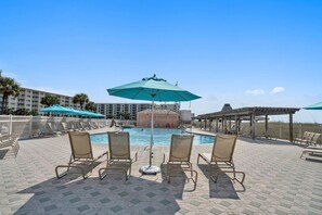 Apartment, Mehrere Betten (Jetty East 106B) | Pool | Beheizter Pool