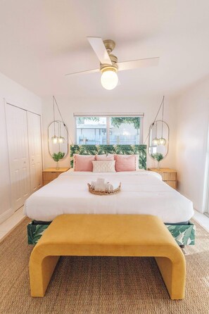 4 bedrooms, travel cot, WiFi, bed sheets