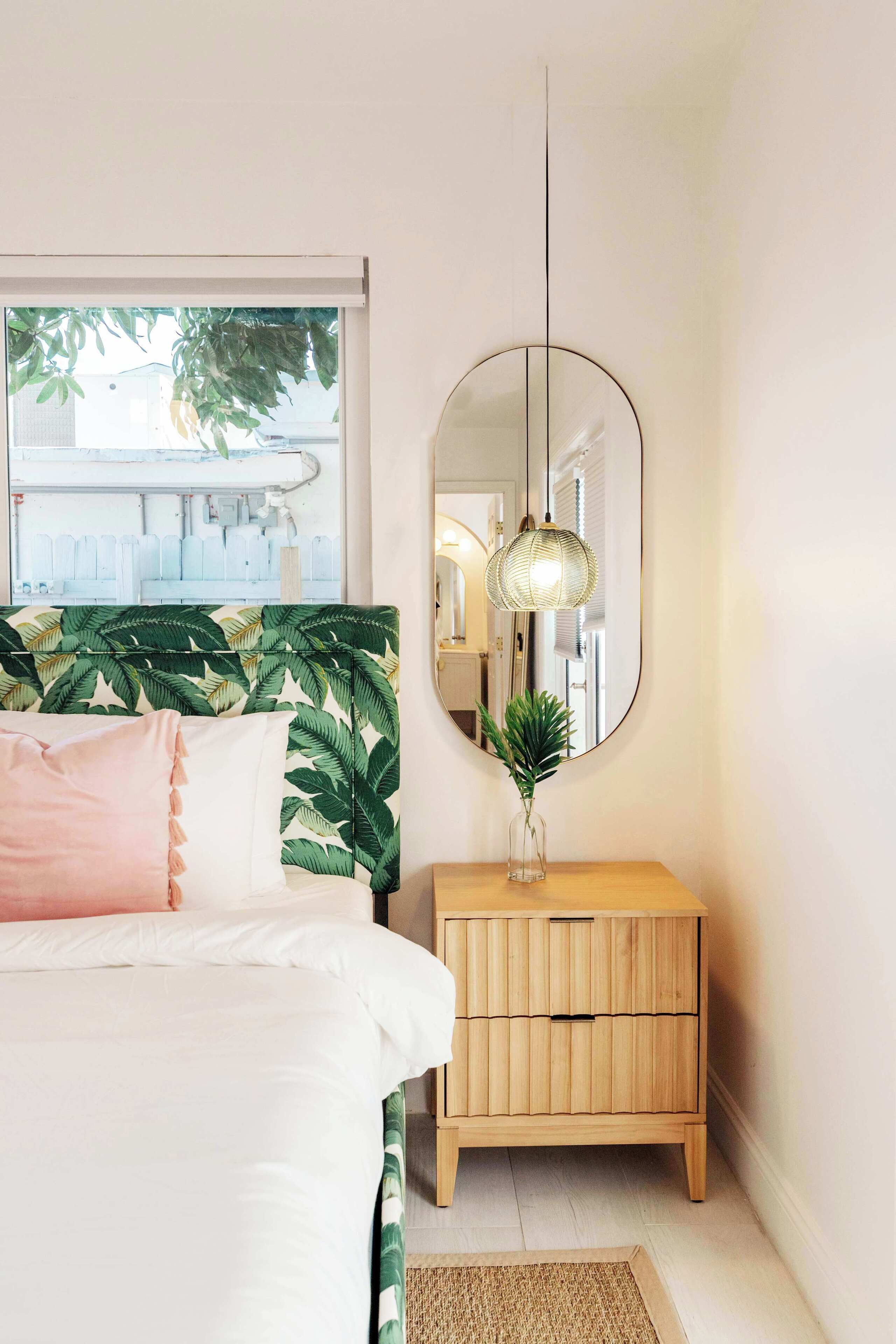 4 bedrooms, travel crib, WiFi, bed sheets