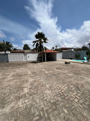 Enceinte de lâhĂ©bergement