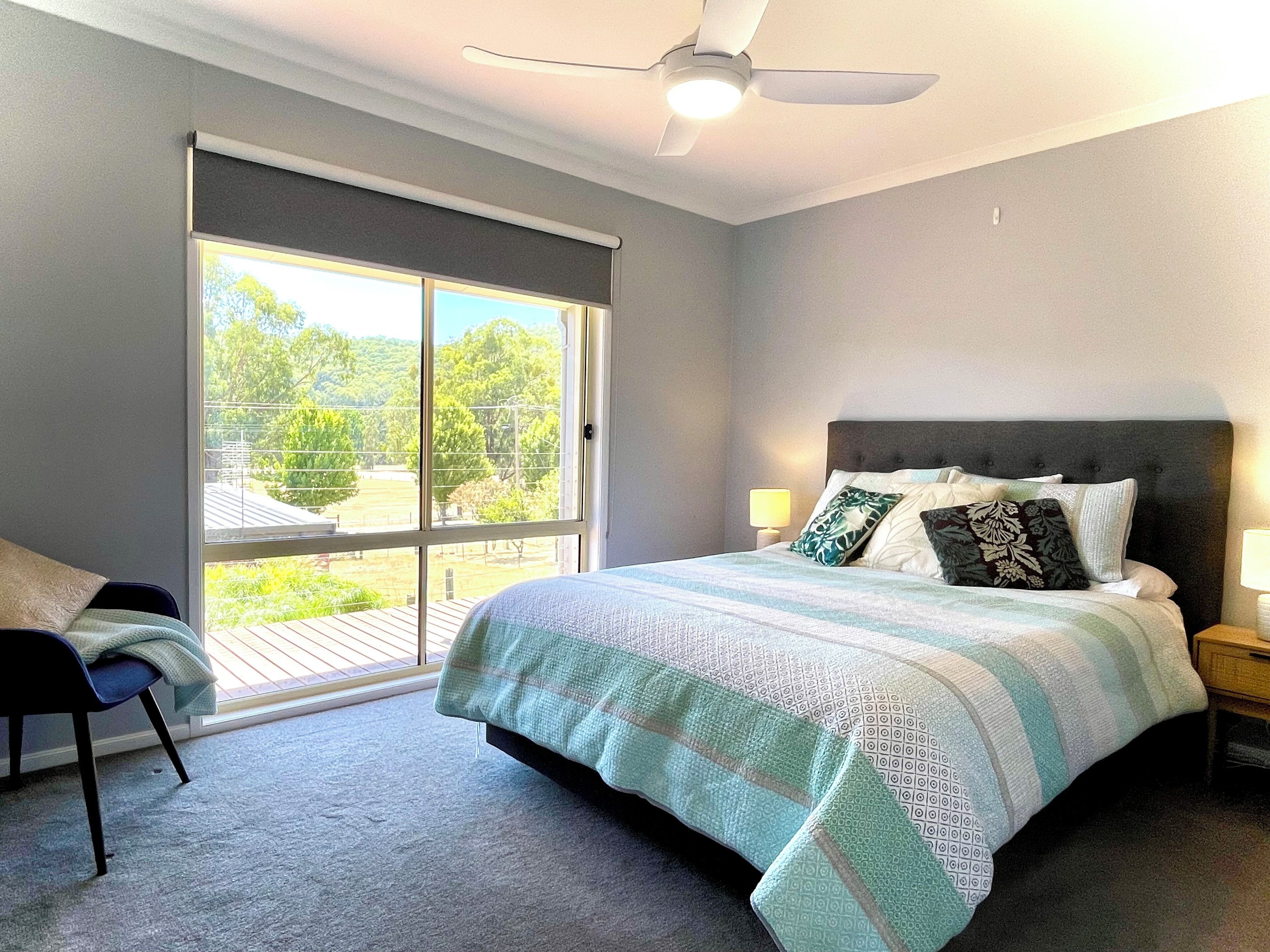 アイロン / アイロン台、WiFi、 ベッドシーツ