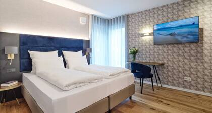 Modern Oak-Apartment-Premium-Private Bathroom