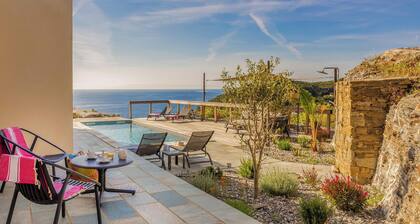 Villa A Roccia entre mer et montagne avec piscine privée