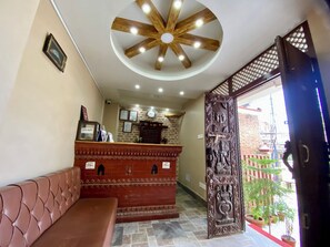 Deluxe Double or Twin Room | Lobby - kathamndu metro boutique hotel (Kathmandu)