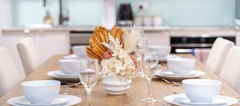 2BR Beach Retreat Outdoor Deck- Downstairs M10