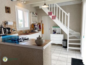 Kühlschrank, Ofen, Herdplatte, Geschirrspüler