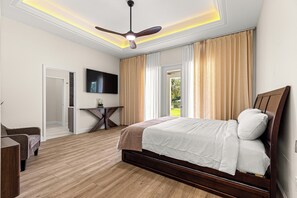 6 dormitorios, tabla de planchar con plancha, wifi gratis y ropa de cama