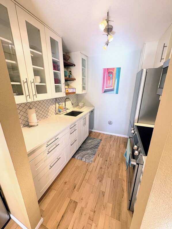 Microwave, oven, stovetop, dishwasher