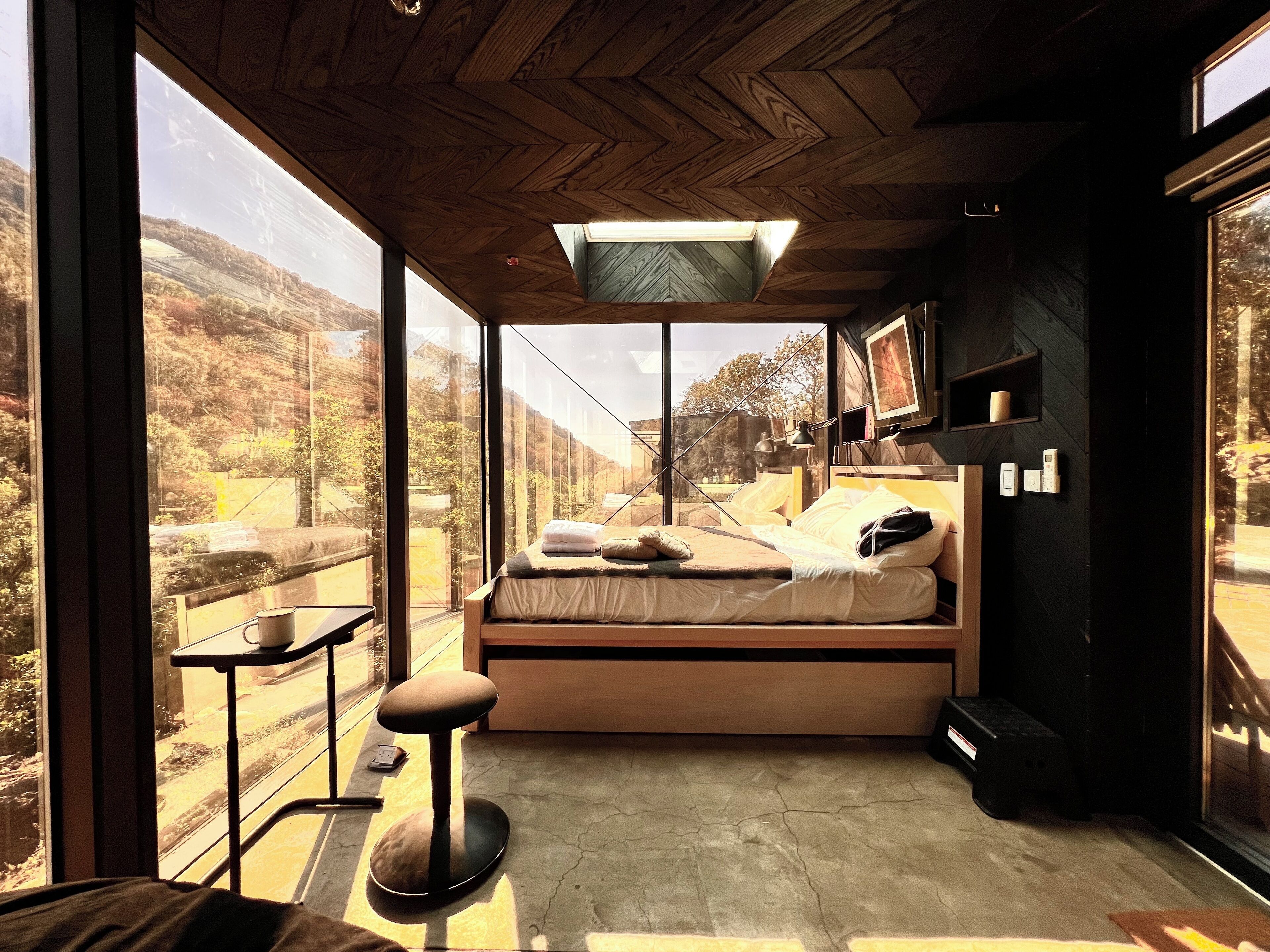 奢華小屋, 1 間臥室, 熱水浴缸, 河景 | 免費 Wi-Fi、床單