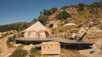 Ecstatic Tent - Luxury Tent Near Sequoia National Park | Sauna and River View