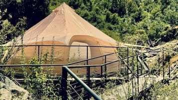 Abundance Tent - Luxury Tent Near Sequoia National Park | Sauna and River View
