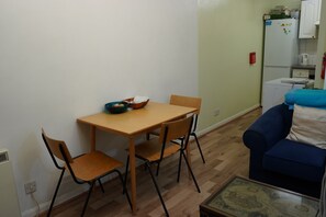 Dining - Single room in Bournemouth Town Centre (Bournemouth)